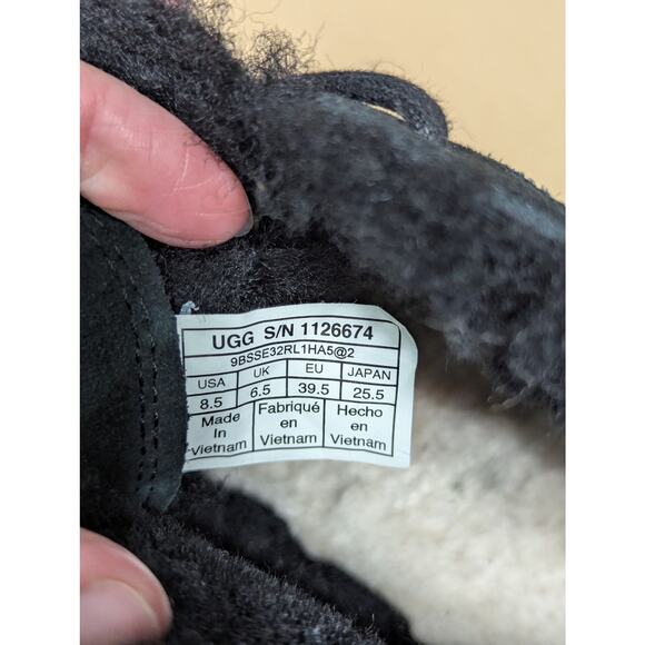 UGG Classic Femme Lace Wedge Ankle Boots Black Womens 8.5 Cozy Winter Booties - Picture 8 of 8